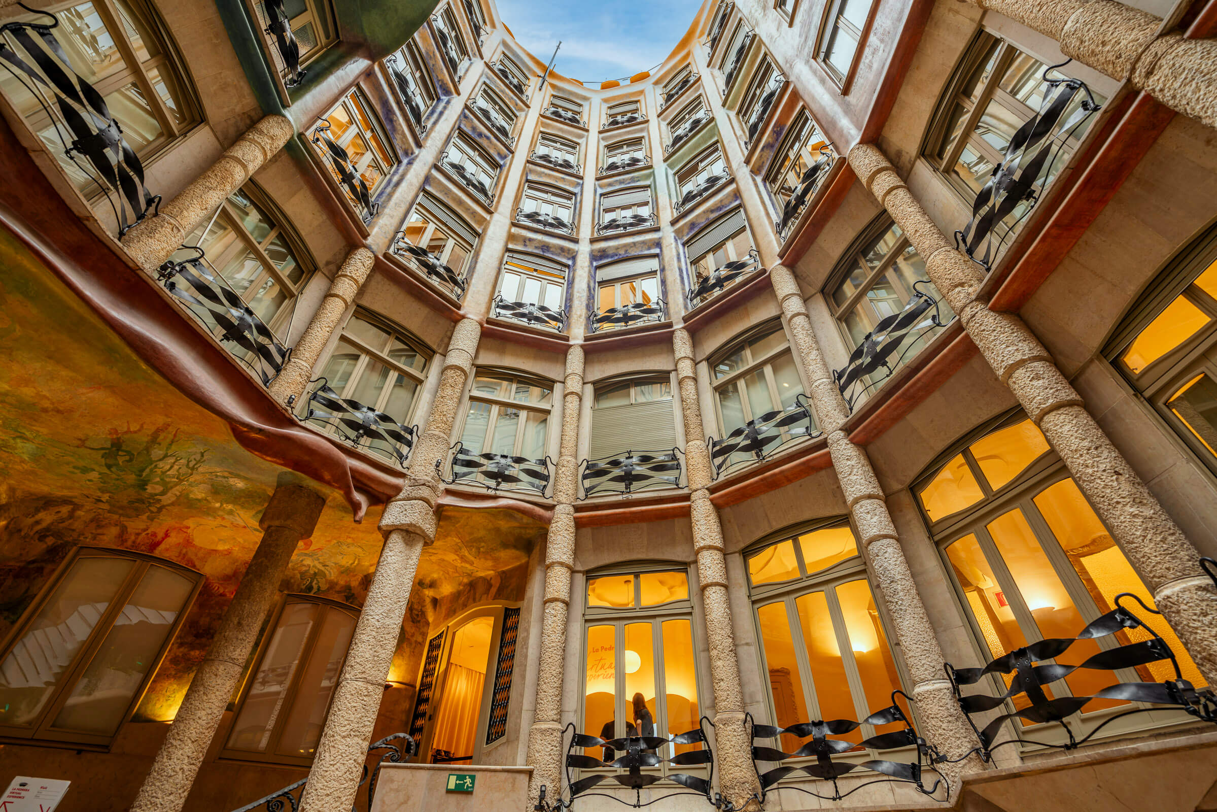 visita la pedrera sunrise